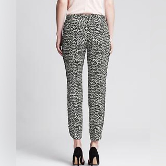 Banana Republic Printed Soft Drapey Pant, size 12L Long - Picture 2 of 9